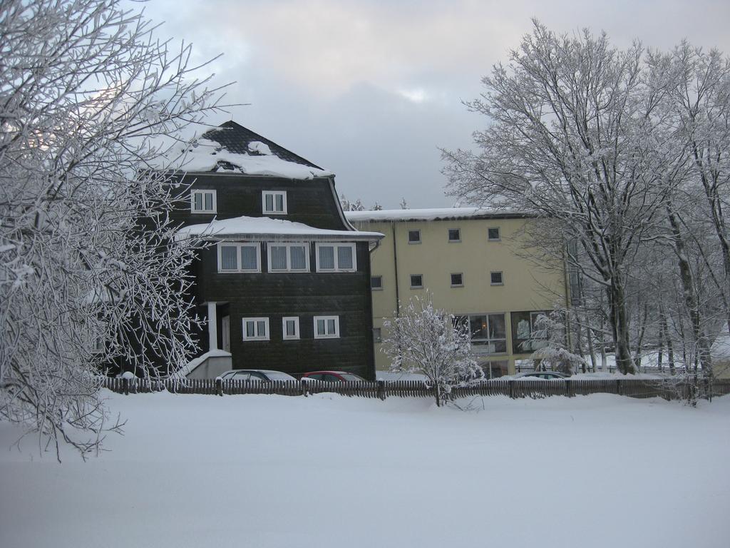 Hotel Haus Oberland Masserberg Εξωτερικό φωτογραφία