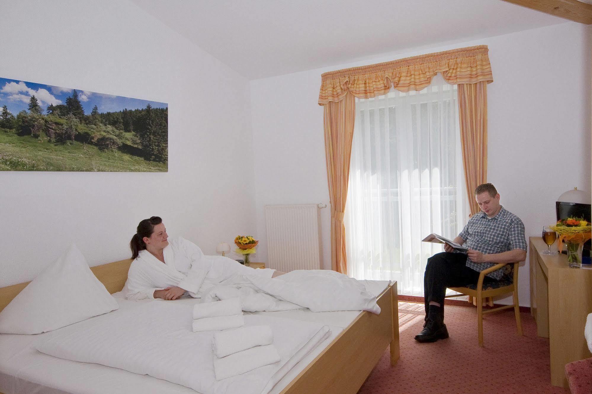 Hotel Haus Oberland Masserberg Εξωτερικό φωτογραφία